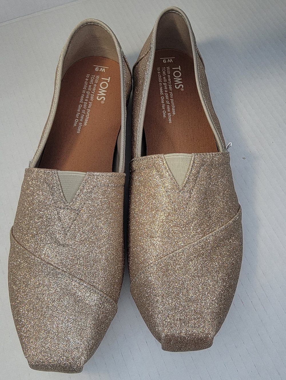Toms Women's Classics Gold Glitter Slip On Flats Size 9